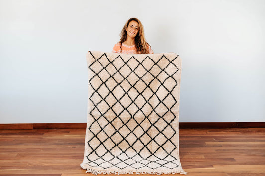Beni Ourain Tribal Rug, knot weaved featuring Diamond pattern in black and white handmade in Morocco using organic sheep wool